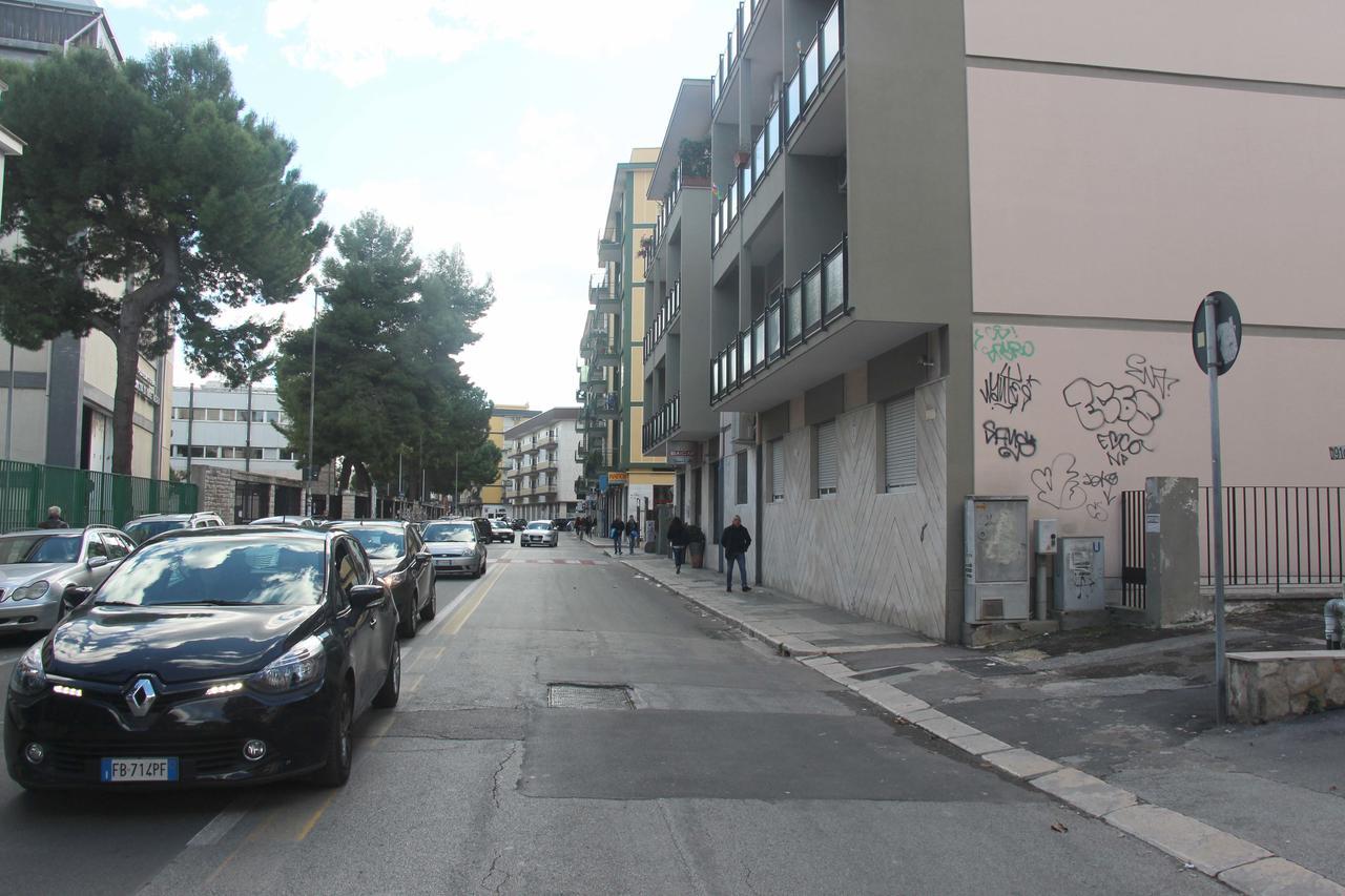 Bed and Breakfast I Due Baroni - Fronte Campus Bari Exterior foto