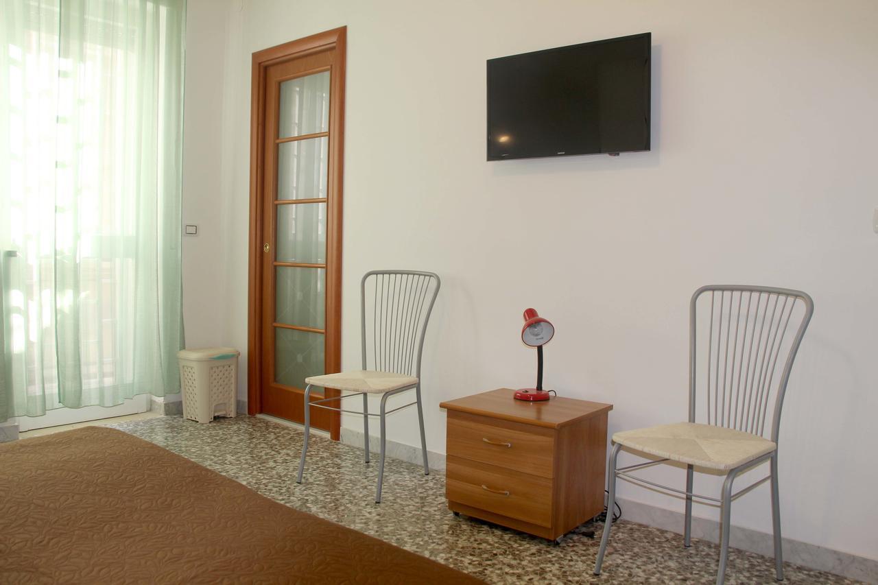 Bed and Breakfast I Due Baroni - Fronte Campus Bari Exterior foto