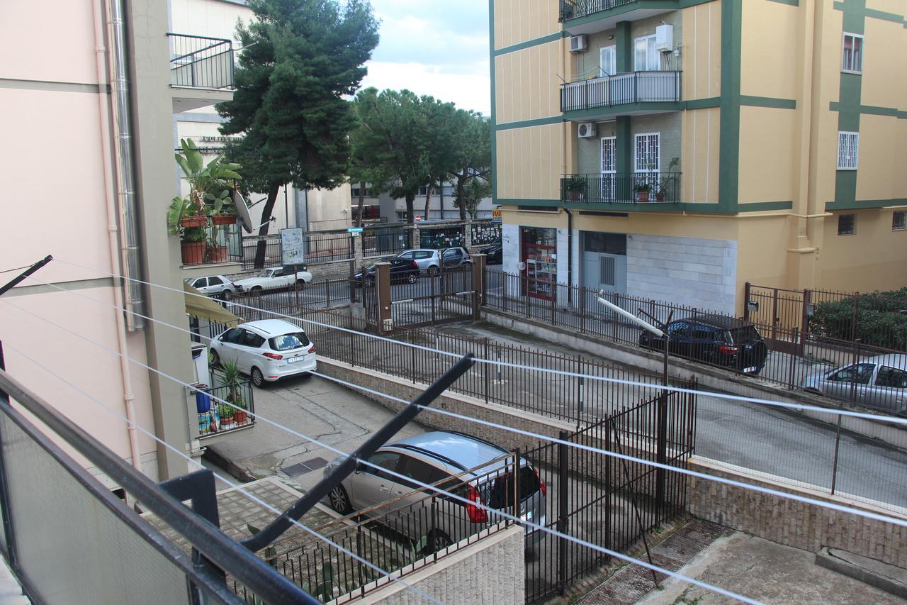 Bed and Breakfast I Due Baroni - Fronte Campus Bari Exterior foto