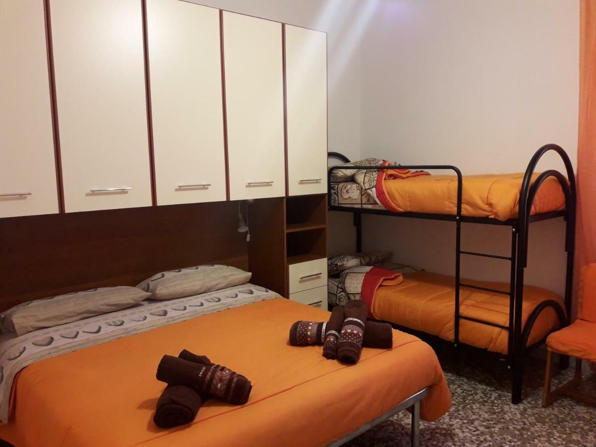 Bed and Breakfast I Due Baroni - Fronte Campus Bari Exterior foto